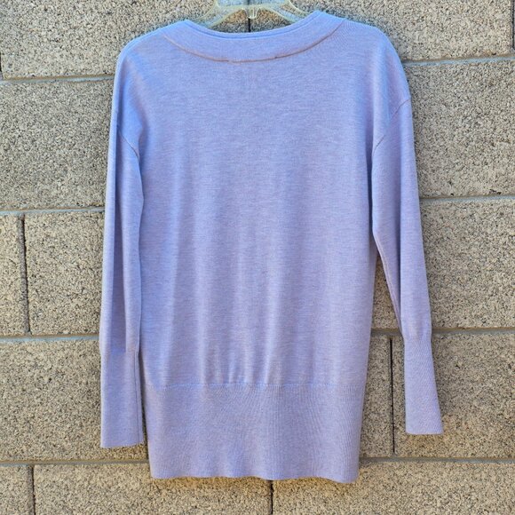 White House Black Market Size S Light Purple Lavender V Neck Sweater Top - Picture 7 of 8